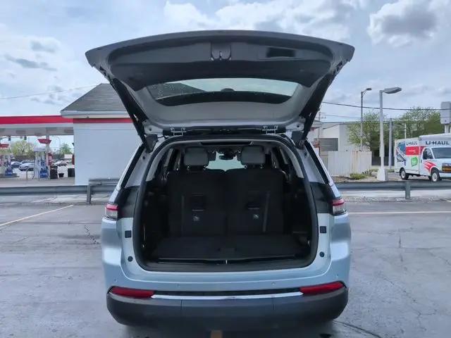 2023 Jeep Grand Cherokee L Limited 4x4