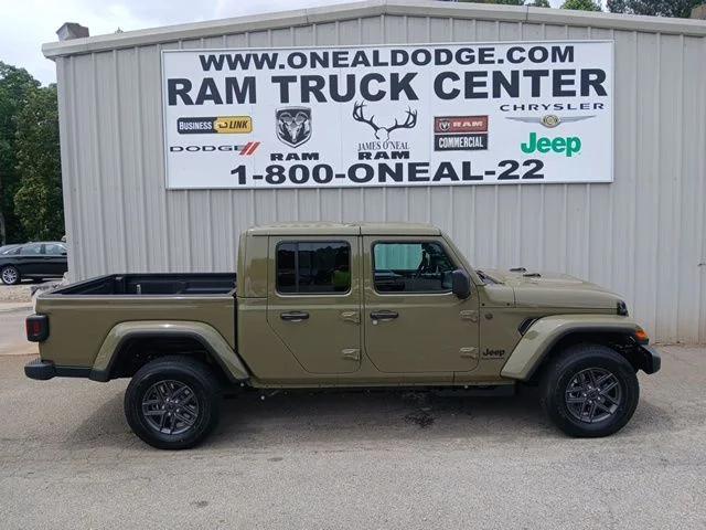 2026 Jeep Gladiator GLADIATOR SPORT S 4X4 2026 Jeep Gladiator GLADIATOR SPORT S 4X4