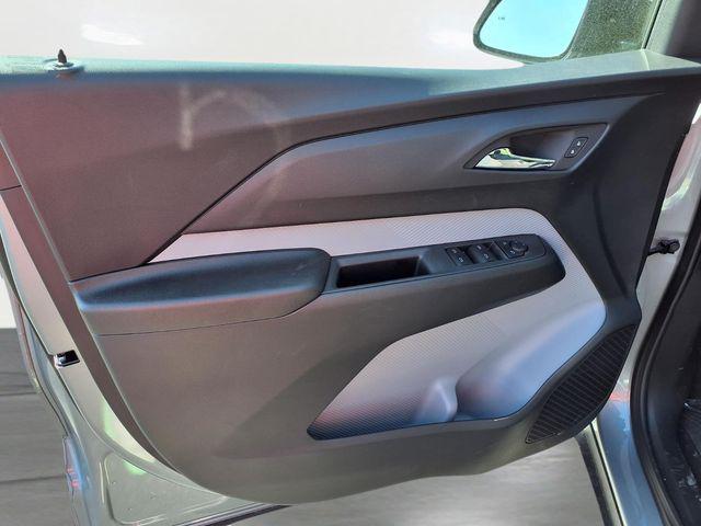 2027 Chevrolet Bolt LT FWD