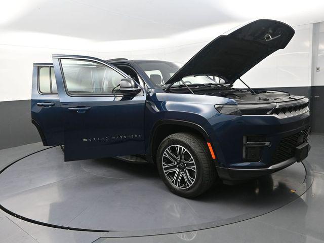 2026 Jeep Grand Wagoneer Unknown