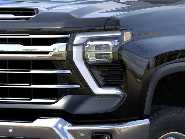 2026 Chevrolet Silverado 3500HD Crew Cab, Long Bed, LTZ Dual Rear Wheel, RWD