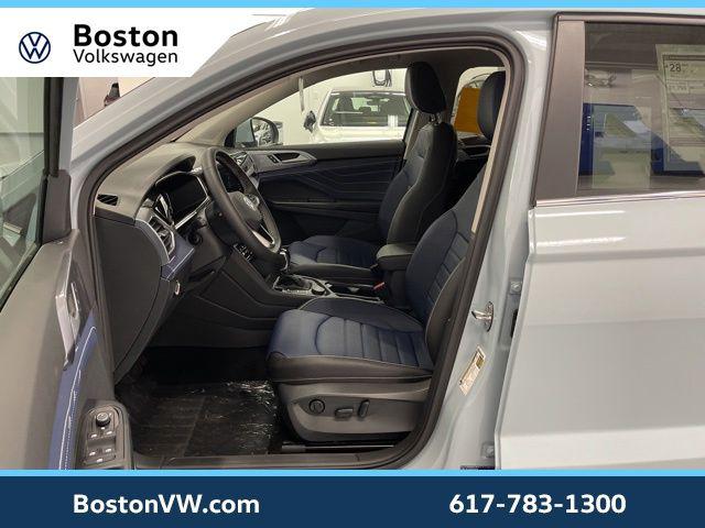 2026 Volkswagen Taos SEL