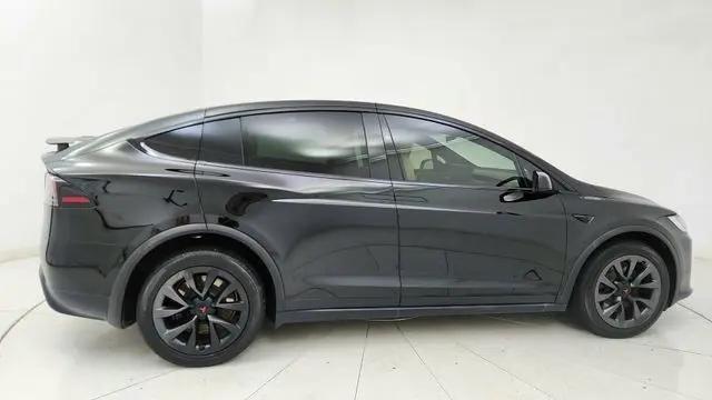 2023 Tesla Model X Standard Range