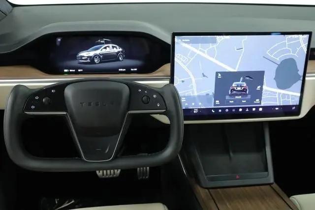 2023 Tesla Model X Standard Range