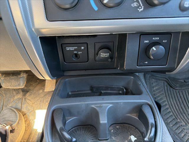 2006 Dodge Dakota SLT