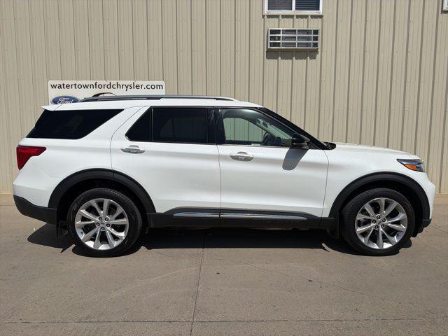 2023 Ford Explorer Platinum for sale in Watertown, SD