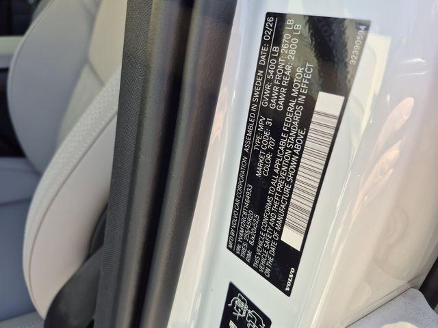 2026 Volvo XC60 B5 Plus