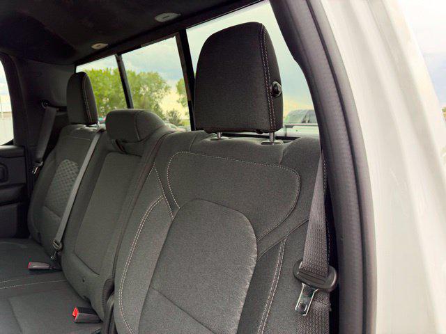 2026 Ram 1500 Express Crew Cab 4x4 57 Box