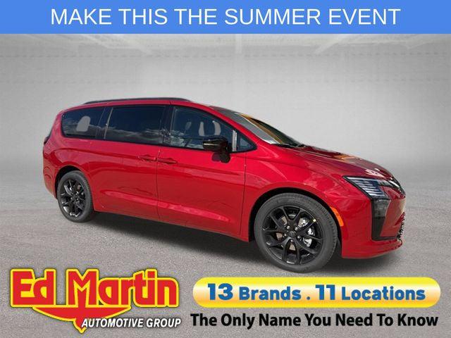 2027 Chrysler Pacifica Limited for sale in Anderson, IN