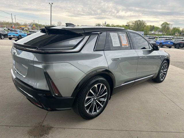 2024 Cadillac iQ Sport w/1SF