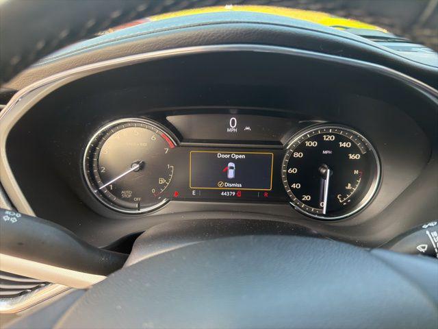 2021 Cadillac XT4 FWD Premium Luxury