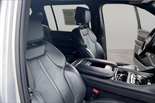 2024 Jeep Wagoneer Series II 4x2