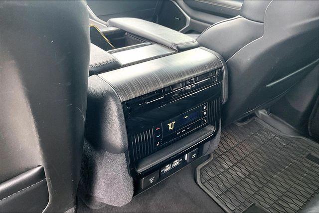 2024 Jeep Wagoneer Series II 4x2