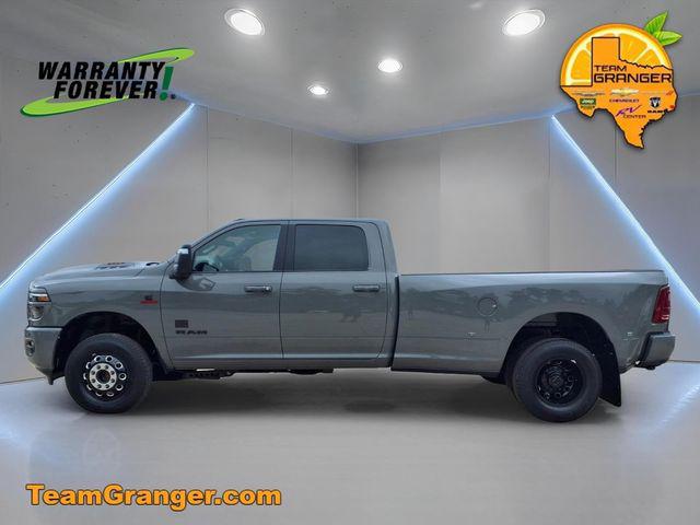 2026 Ram 3500 Laramie Crew Cab 4x4 8' Box