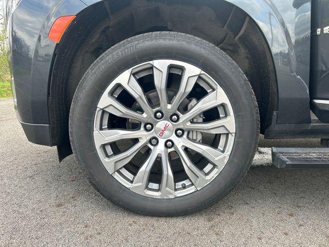 2021 GMC Yukon 4WD Denali