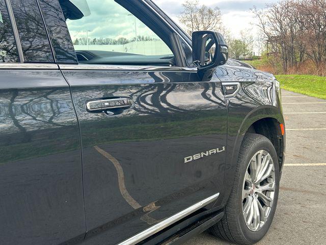 2021 GMC Yukon 4WD Denali