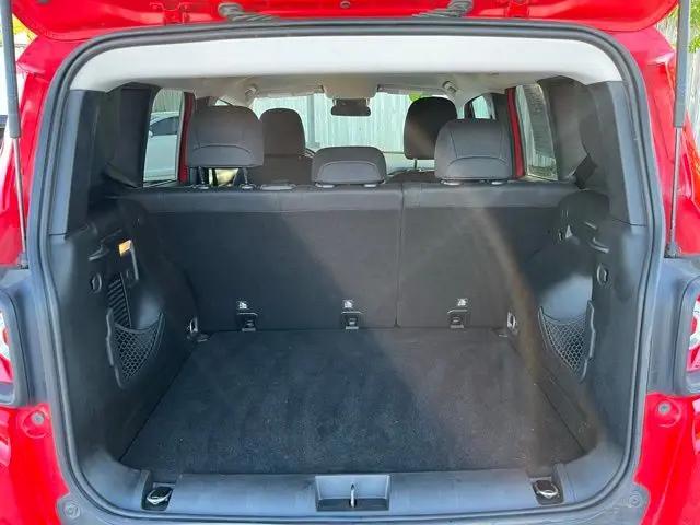2020 Jeep Renegade Latitude FWD