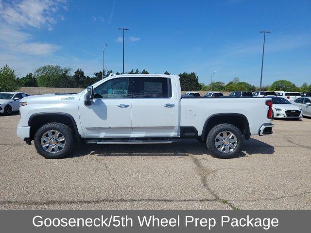 2026 Chevrolet Silverado 2500HD Crew Cab, Standard Bed, High Country, 4WD