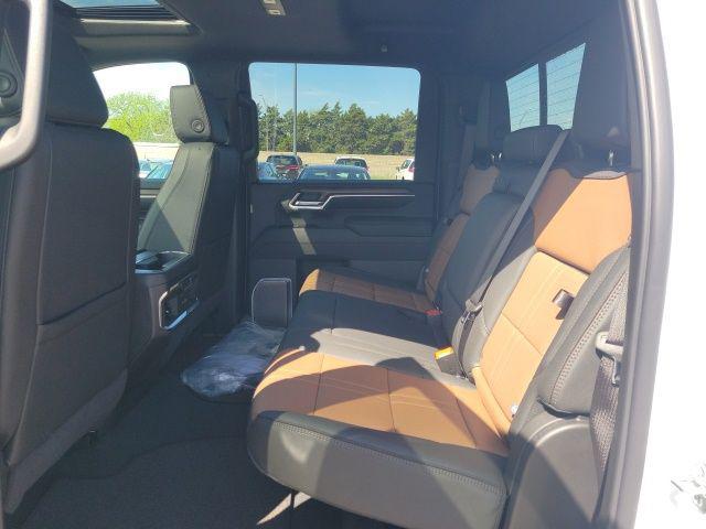 2026 Chevrolet Silverado 2500HD Crew Cab, Standard Bed, High Country, 4WD