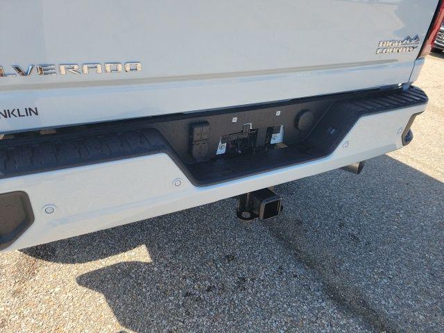 2026 Chevrolet Silverado 2500HD Crew Cab, Standard Bed, High Country, 4WD
