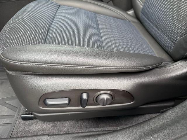 2025 Buick NV Preferred FWD