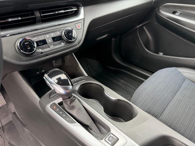 2025 Buick NV Preferred FWD