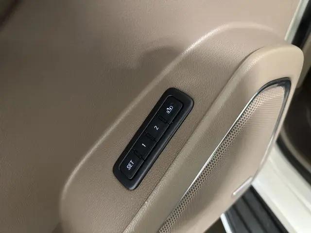 2015 GMC Yukon XL SLT
