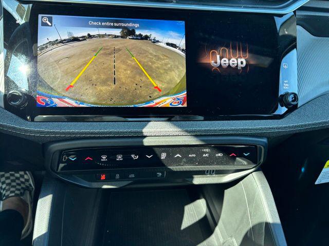 2026 Jeep Cherokee Laredo 4x4
