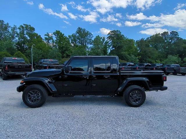 2026 Jeep Gladiator GLADIATOR SPORT S 4X4 2026 Jeep Gladiator GLADIATOR SPORT S 4X4