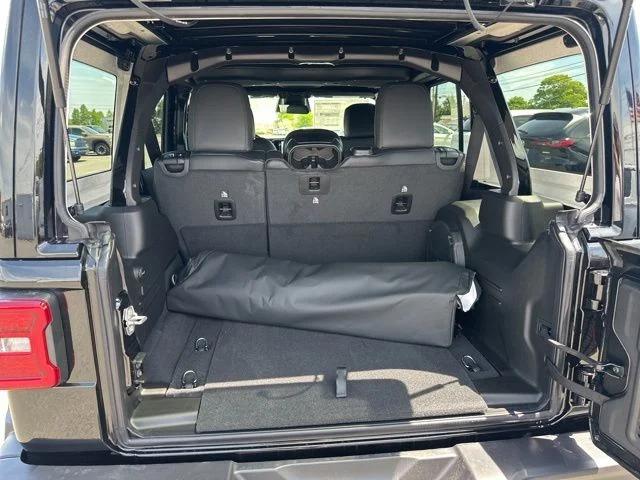 2026 Jeep Wrangler 4-Door Sahara 4x4