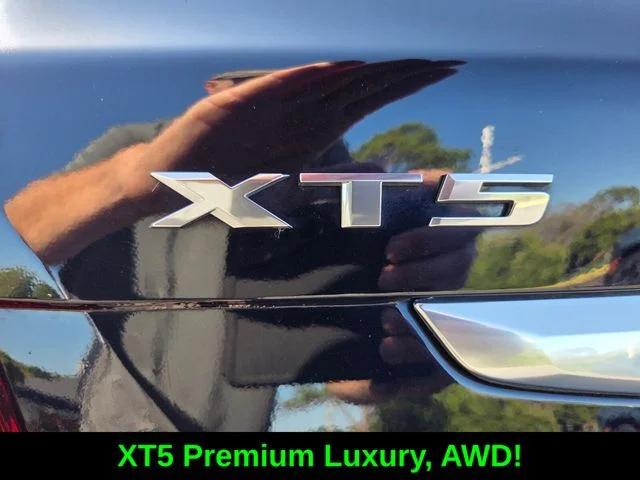 2021 Cadillac XT5 AWD Premium Luxury