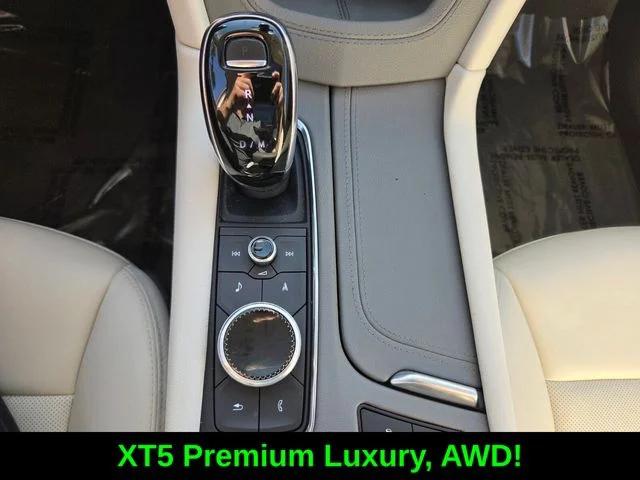 2021 Cadillac XT5 AWD Premium Luxury