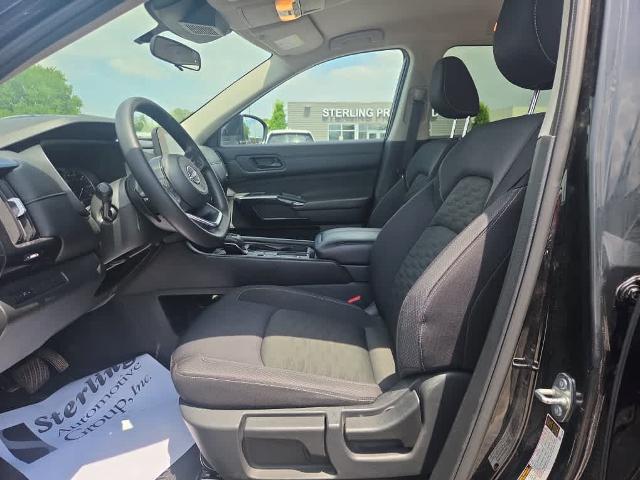 2024 Nissan Pathfinder S FWD