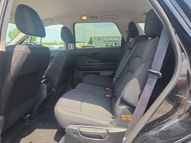 2024 Nissan Pathfinder S FWD