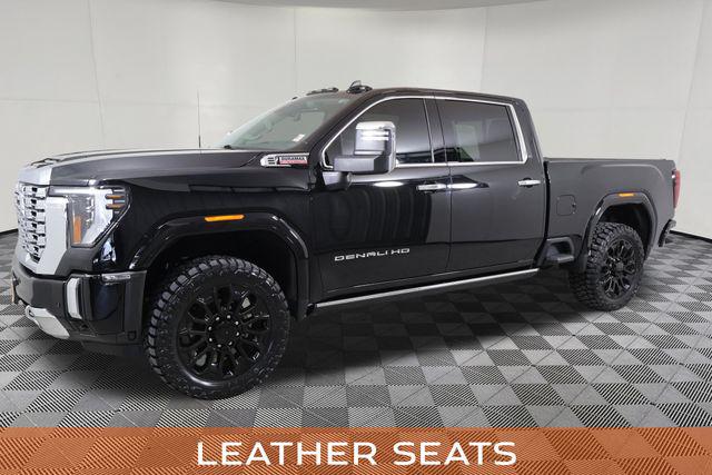 2024 GMC Sierra 2500HD 4WD Crew Cab Standard Bed Denali