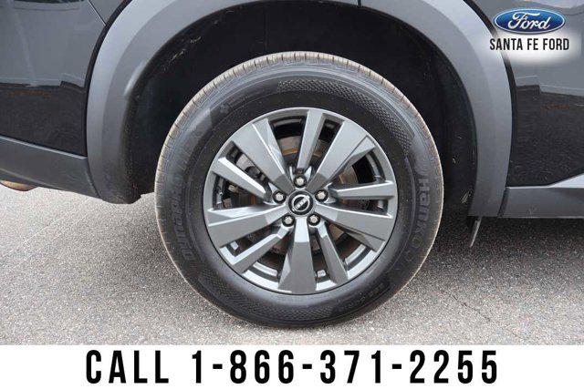 2024 Nissan Pathfinder SV 4WD