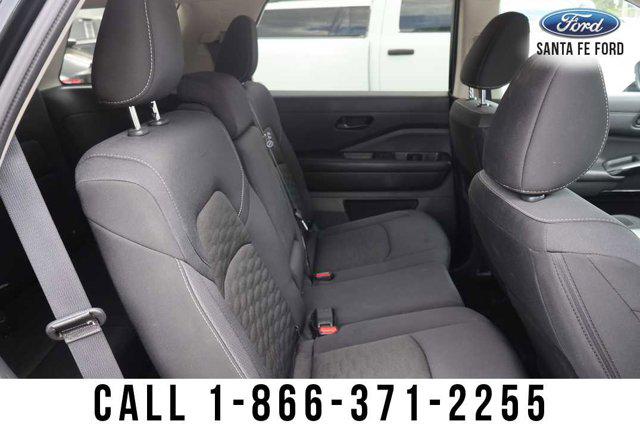 2024 Nissan Pathfinder SV 4WD