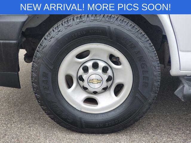 2023 Chevrolet Express Passenger RWD 3500 Extended Wheelbase LS
