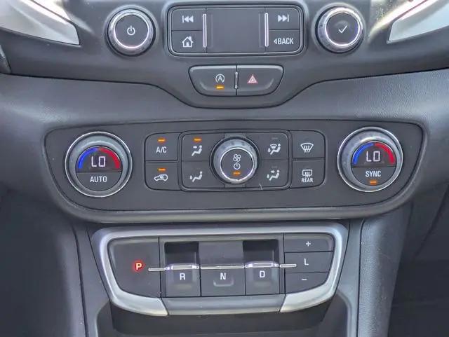2022 GMC Terrain FWD SLT