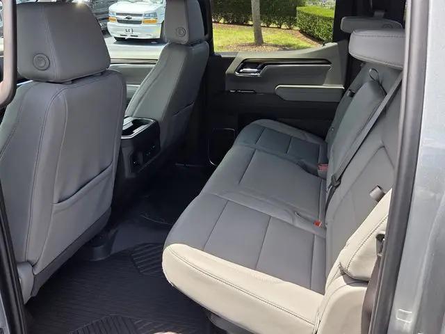 2026 Chevrolet Silverado 1500 4WD Crew Cab Short Bed LT Trail Boss