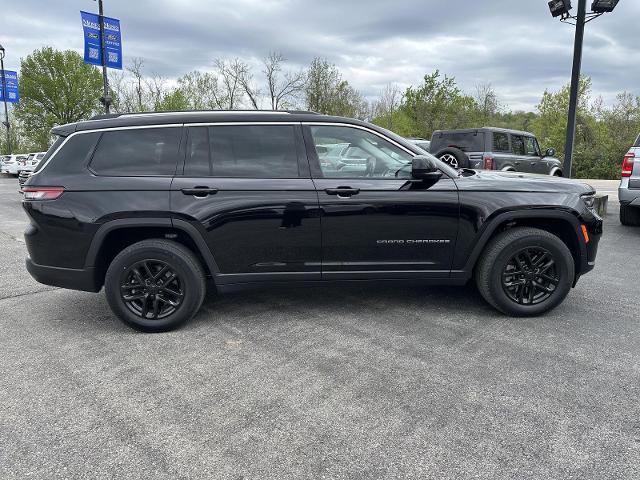 2023 Jeep Grand Cherokee L Laredo 4x4
