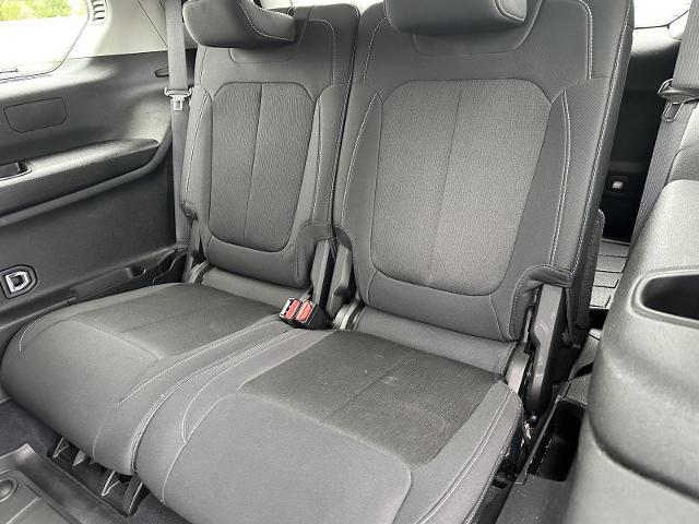 2023 Jeep Grand Cherokee L Laredo 4x4