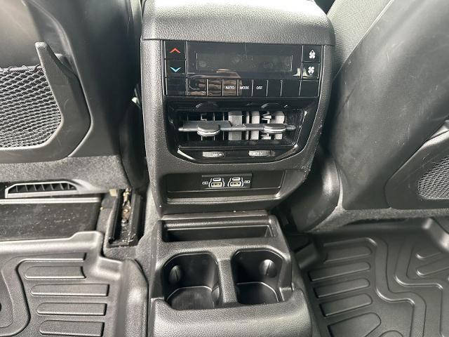 2023 Jeep Grand Cherokee L Laredo 4x4