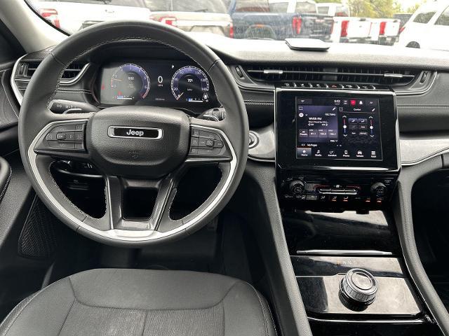2023 Jeep Grand Cherokee L Laredo 4x4
