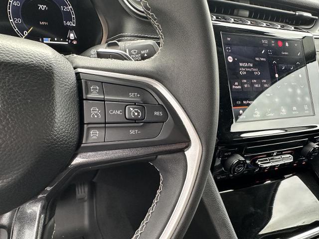 2023 Jeep Grand Cherokee L Laredo 4x4