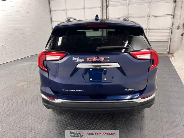 2022 GMC Terrain AWD SLT