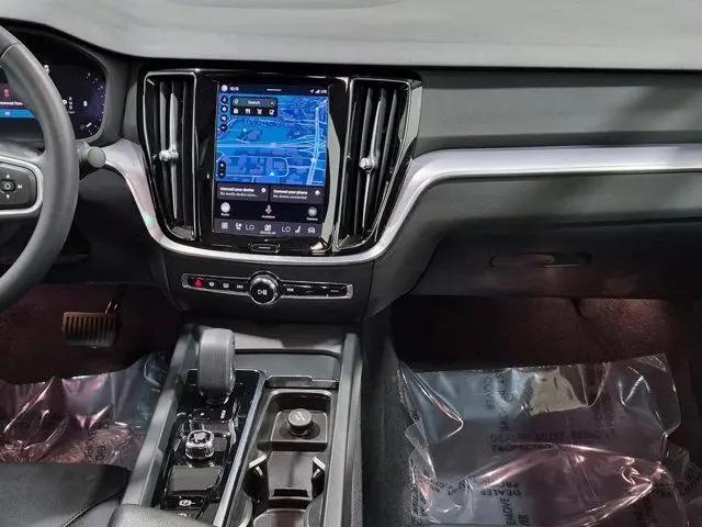 2023 Volvo S60 B5 Core Dark Theme