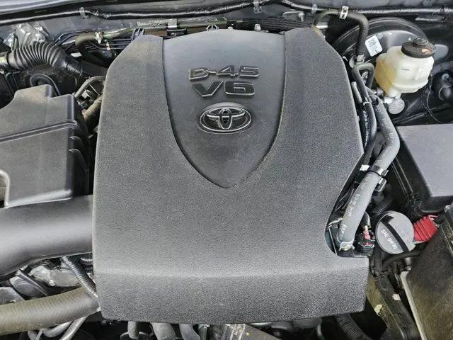 2022 Toyota Tacoma SR5 V6