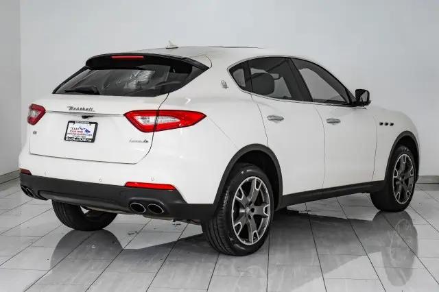2018 Maserati Levante Standard