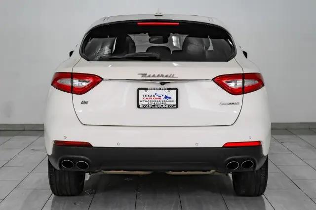 2018 Maserati Levante Standard